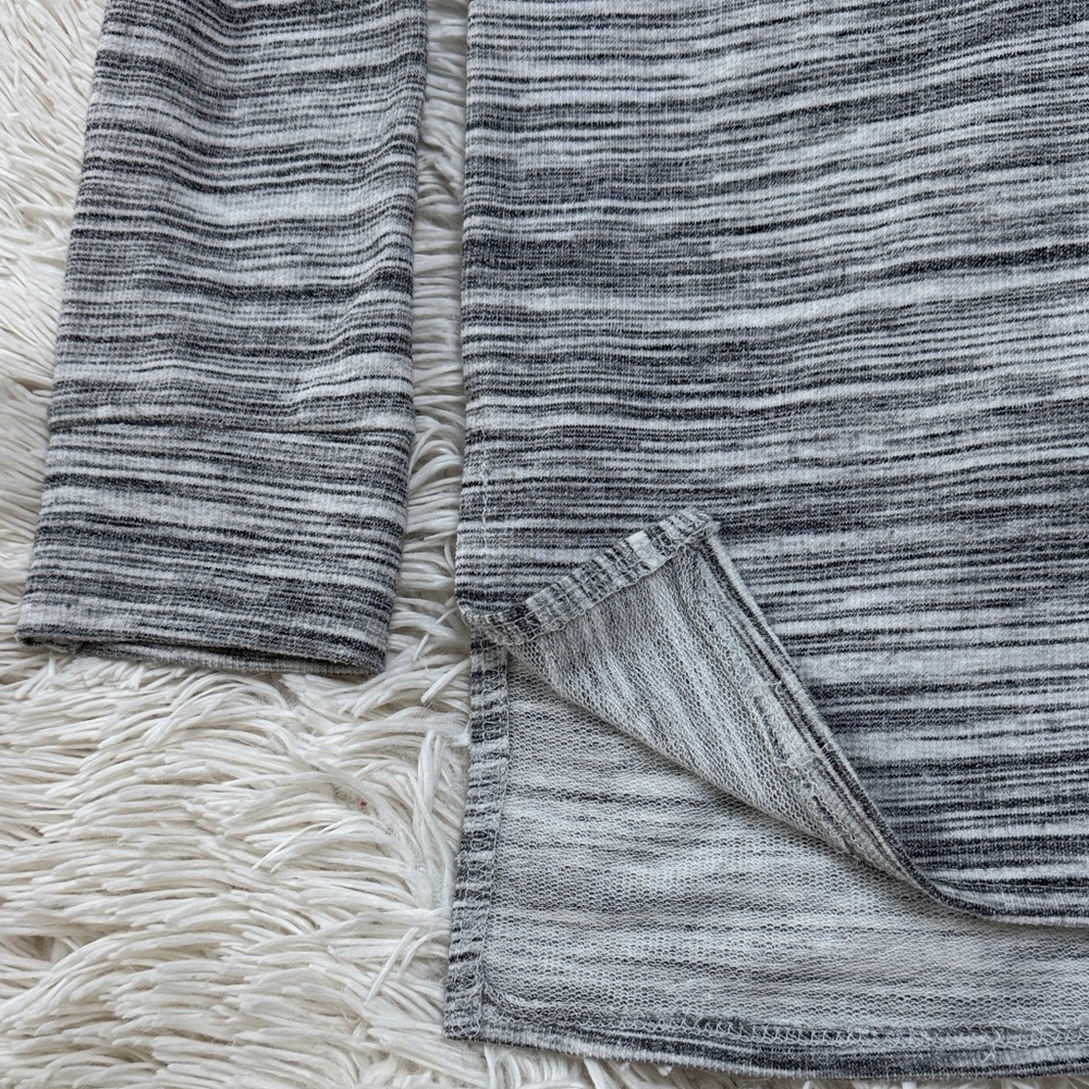 Cherish Striped Henley 💗 Black & Gray - Picture 8 of 14